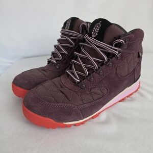 Danner x Free People Movement Jag Quilt Fig Jam/Candy Apple Boots 37377 NWOB 7.5